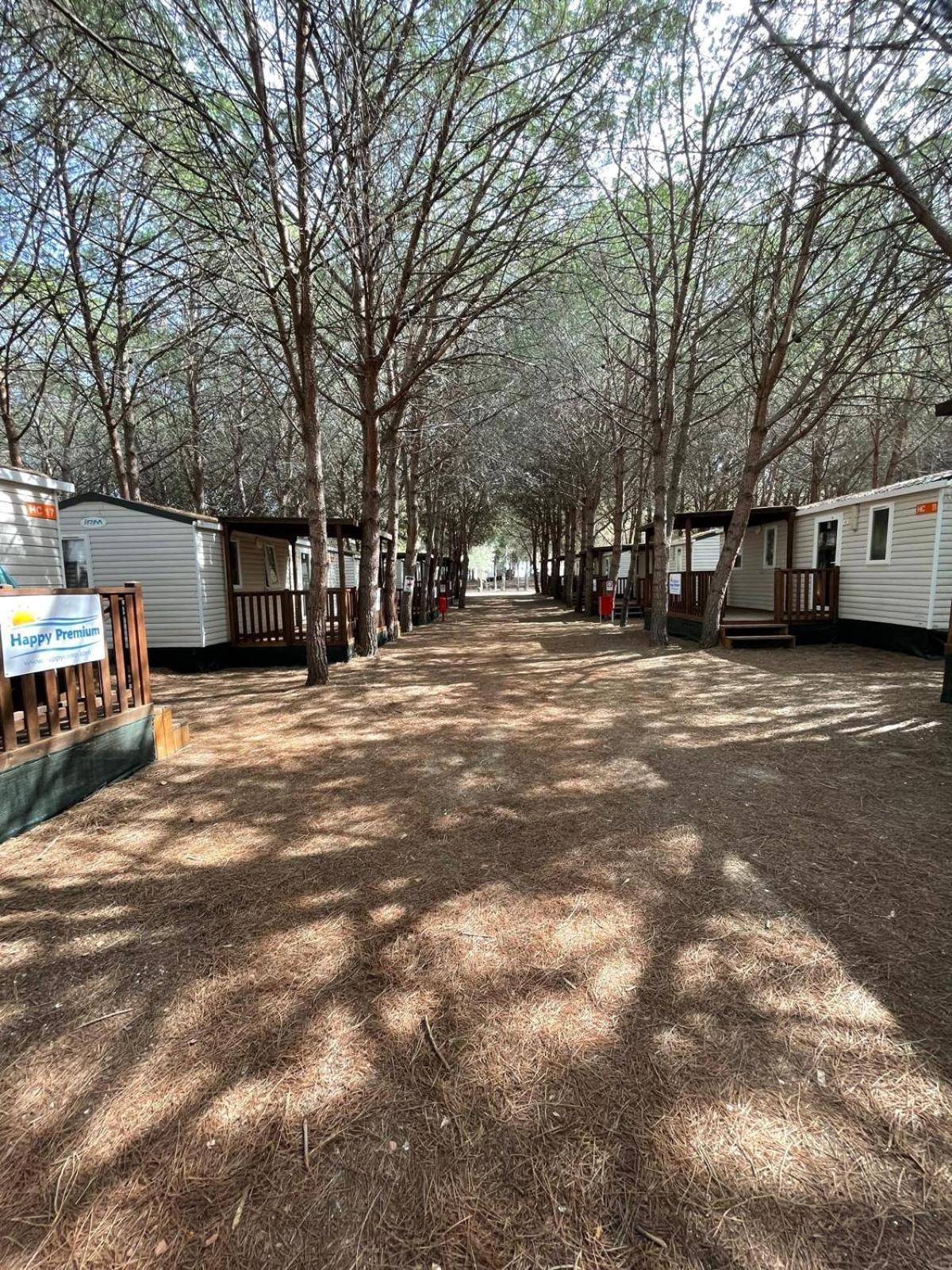 Happy Camp Mobile Homes In Camping Iscrixedda Lotzorai Eksteriør bilde
